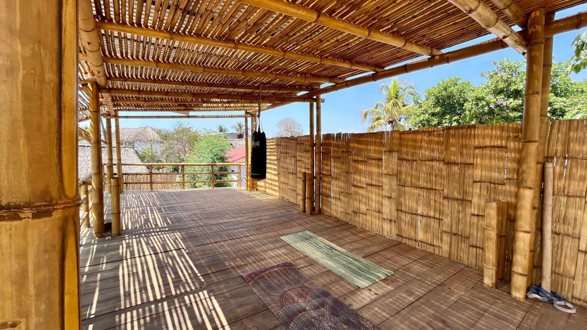 Shanti Surf Camp El Paredón Buena Vista Extérieur photo